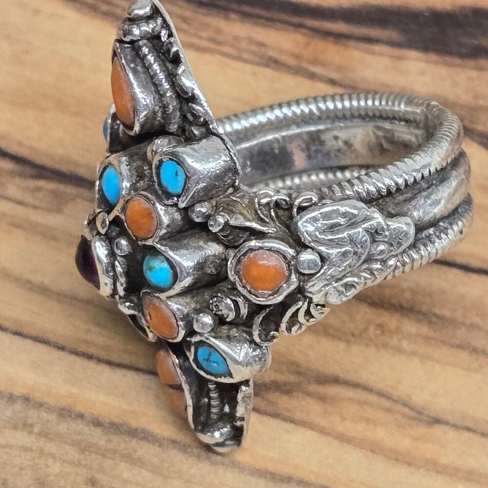 Vintage 70's 80's Boho Eclectic Global Tribal Multi-Color Shield Silver Ring, 7 - Picture 3 of 12